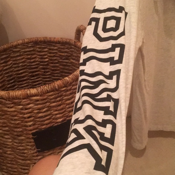 Pullover - Picture 3 of 4